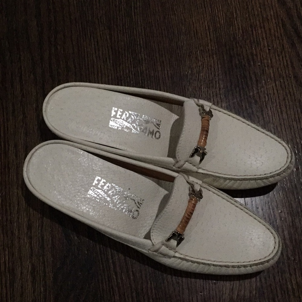 Ferragamo Off- White Mules sz 6